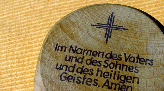 Das Kreuz als Krone tragen